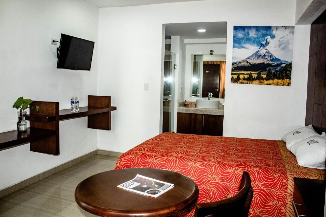 Hotel RRU Puebla Exterior foto